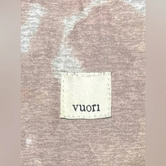 🌸 Vuori Long Line Elevation Bra – Dogwood Washed Flower – XS NWT- | MSRP $64 🌸 - Picture 2 of 6